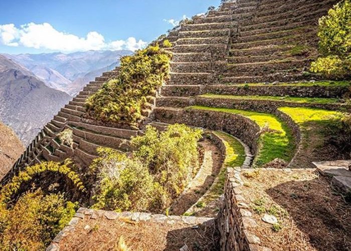 Choquequirao-Trek-Andeans-870x555
