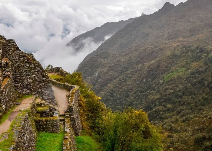 classic-inca-trail-trek-to-machu-picchu-6_zuj6pI5