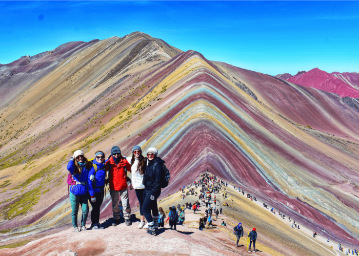 rainbow-mountain-and-red-valley-tour-premium-service