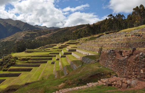 tour-valle-sagrado-vip-chinchero-cusco-870x555-1